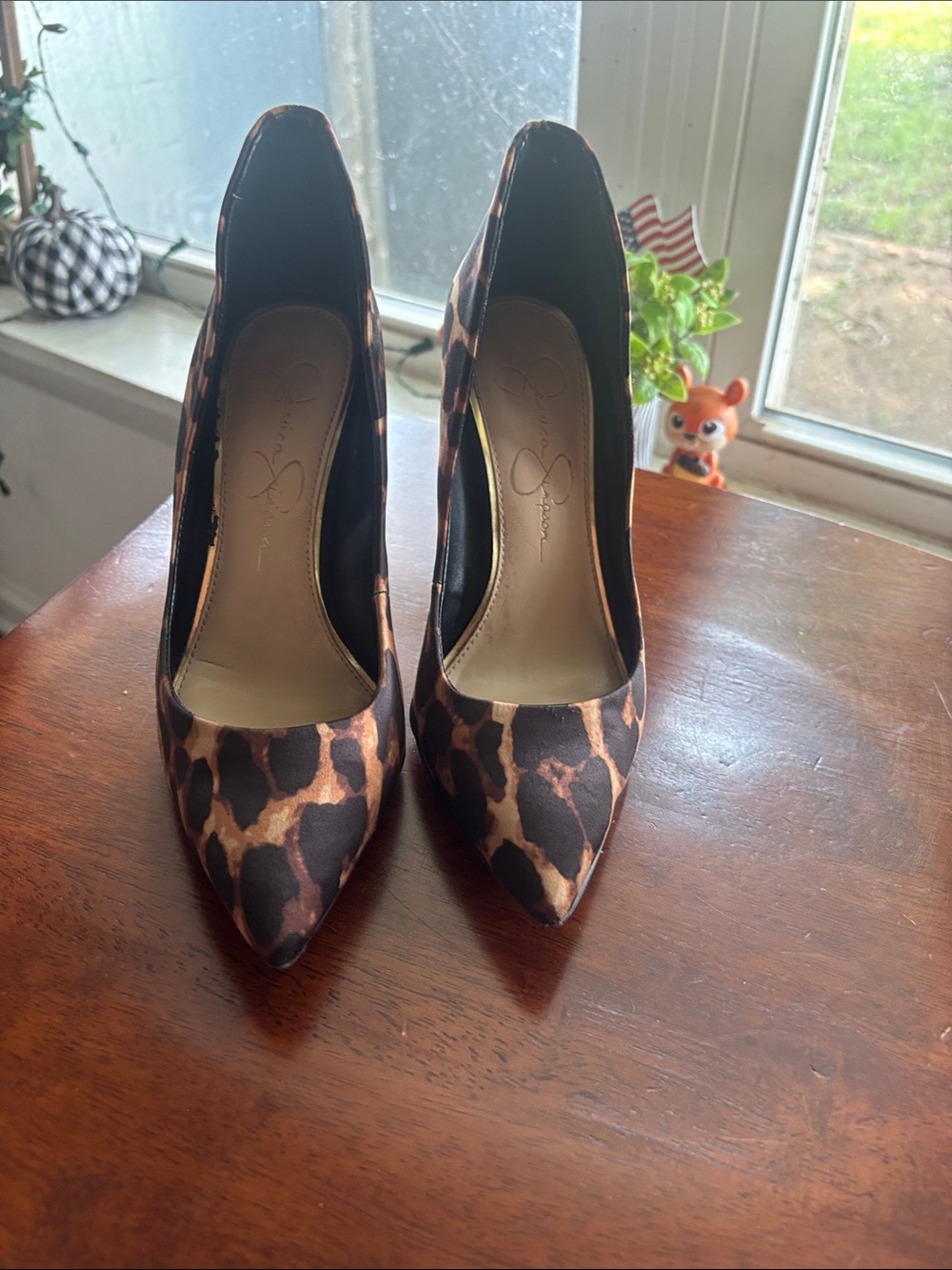Jessica Simpson Leopard Print Pointed Toe Stiletto Pumps - Brown/Black - Picture 2 of 3